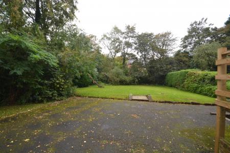 7 bedroom Semi-detached house to let in Brunswick Road, Withington, Manchester, M20