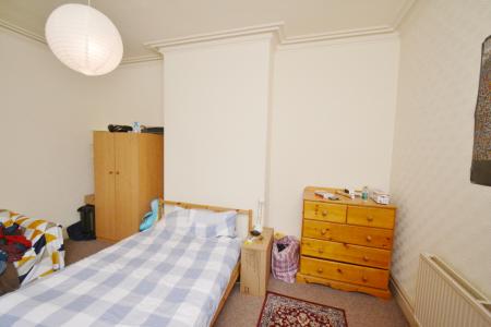 7 bedroom Semi-detached house to let in Brunswick Road, Withington, Manchester, M20