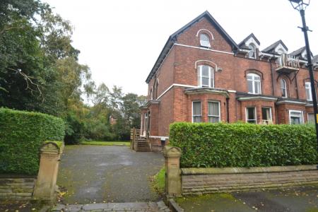 7 bedroom Semi-detached house to let in Brunswick Road, Withington, Manchester, M20