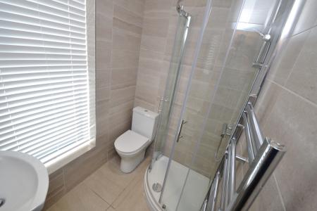 6 bedroom Flat to let in Standish Road, Fallowfield, Manchester, M14