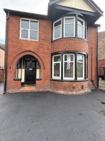 Wellington Road, Fallowfield, Manchester, M14