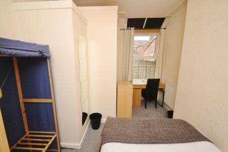 5 bedroom Terraced House to let in Mabfield Road, Fallowfield, Manchester, M14