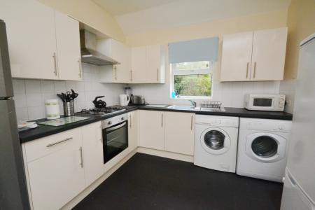 5 bedroom Terraced House to let in Mabfield Road, Fallowfield, Manchester, M14