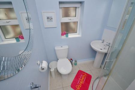 5 bedroom Terraced House to let in Mabfield Road, Fallowfield, Manchester, M14