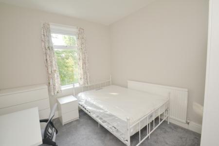 5 bedroom Semi-detached house to let in Trafalgar Road, Salford, M6