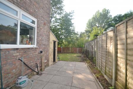 5 bedroom Semi-detached house to let in Trafalgar Road, Salford, M6