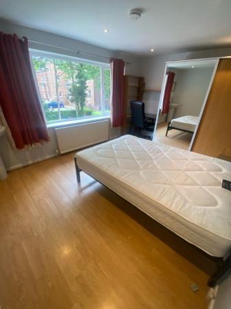 3 bedroom Terraced House to let in Browmere Drive, West Didsbury, Manchester, M20