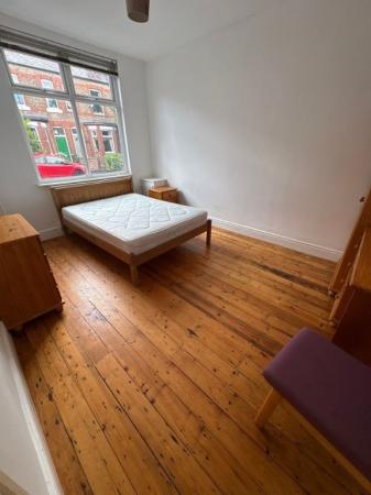 5 bedroom Terraced House to let in Davenport Avenue, Withington, Manchester, M20