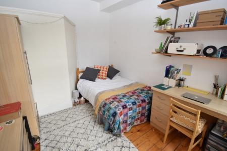 5 bedroom Terraced House to let in Davenport Avenue, Withington, Manchester, M20