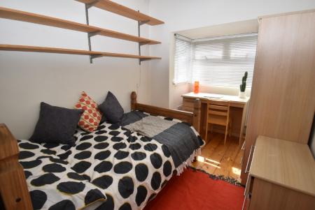 5 bedroom Terraced House to let in Davenport Avenue, Withington, Manchester, M20