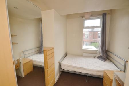 5 bedroom Terraced House to let in Filey Road, Fallowfield, Manchester, M14