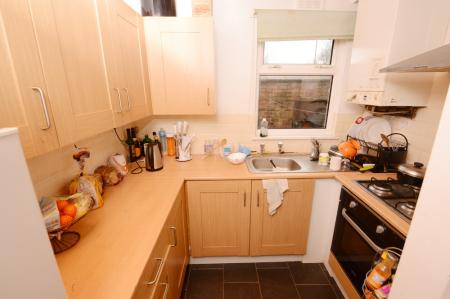 4 bedroom Terraced House to let in Kathleen Grove, Rusholme, Manchester, M14