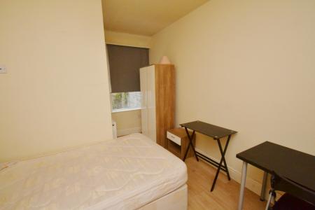 6 bedroom Terraced House to let in Mabfield Road, Fallowfield, Manchester, M14