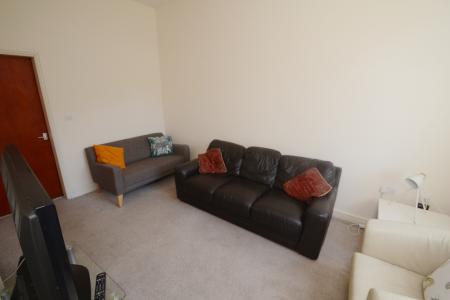 6 bedroom Detached house to let in Mauldeth Road, Fallowfield, Manchester, M14