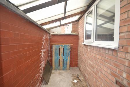 4 bedroom Terraced House to let in Nichols Street, Salford, M6