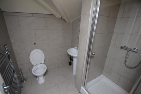 5 bedroom Flat to let in Wellington Road, Fallowfield, Manchester, M14