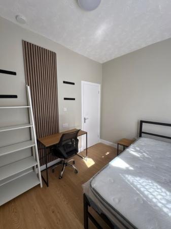 5 bedroom End of terrace house to let in Hill Street, Withington, Manchester, M20