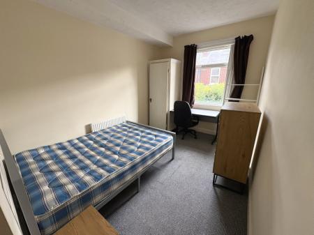5 bedroom End of terrace house to let in Hill Street, Withington, Manchester, M20