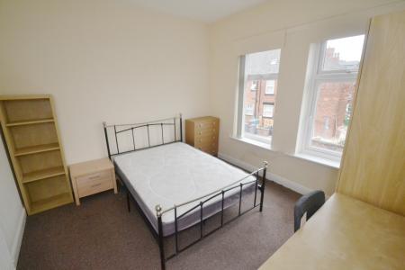 5 bedroom Terraced House to let in Ashfield Road, Victoria Park, Manchester, M13