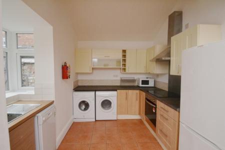 5 bedroom Terraced House to let in Braemar Road, Fallowfield, Manchester, M14