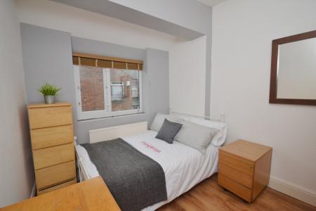 5 bedroom Terraced House to let in Braemar Road, Fallowfield, Manchester, M14