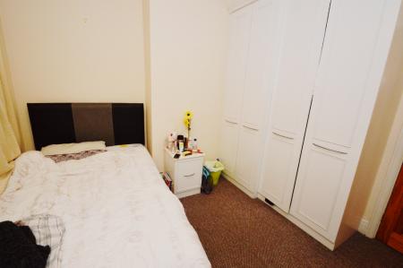 4 bedroom Semi-detached house to let in Elmsmere Road, Didsbury, Manchester, M20