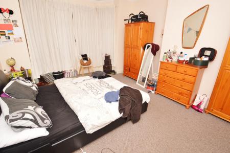 4 bedroom Semi-detached house to let in Elmsmere Road, Didsbury, Manchester, M20