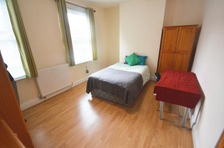 4 bedroom Terraced House to let in Filey Road, Fallowfield, Manchester, M14
