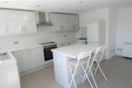 2 bedroom Flat to let in Slade Lane, Manchester, M19