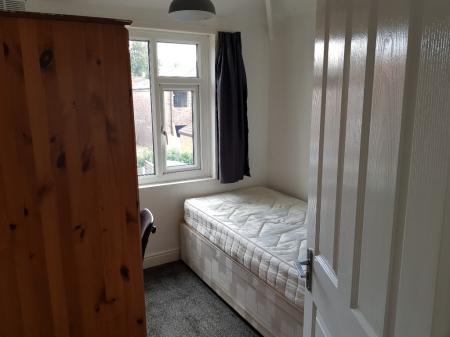 3 bedroom Terraced House to let in Victoria Road, Old Moat, Manchester, M14