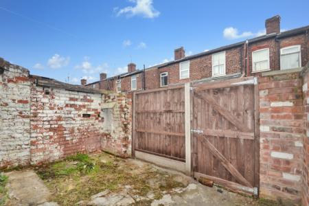 4 bedroom Terraced House for sale in Barff Road, Salford, M5