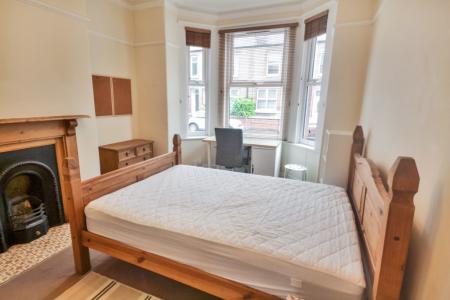 4 bedroom Terraced House for sale in Davenport Avenue, Withington, Manchester, M20