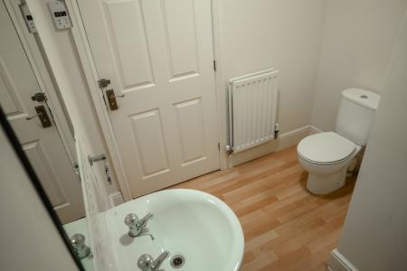 7 bedroom Town house to let in Denison Road, Victoria Park, Manchester, M14