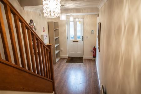7 bedroom Town house to let in Denison Road, Victoria Park, Manchester, M14