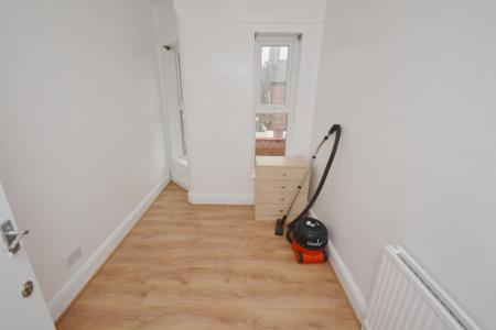 6 bedroom Terraced House to let in Standish Road, Fallowfield, Manchester, M14