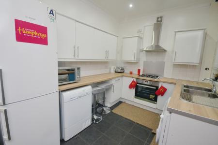 6 bedroom Terraced House to let in Standish Road, Fallowfield, Manchester, M14