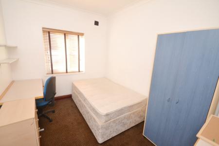 6 bedroom Terraced House to let in Standish Road, Fallowfield, Manchester, M14