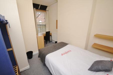 5 bedroom Terraced House for sale in Mabfield Road, Fallowfield, Manchester, M14