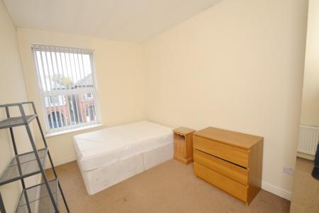 6 bedroom Terraced House to let in Scarsdale Road, Manchester, M14