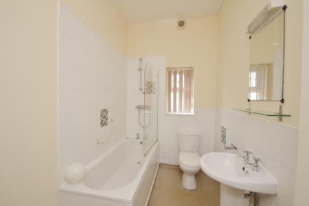 6 bedroom Terraced House to let in Upper Kent Road, Victoria Park, Manchester, M14