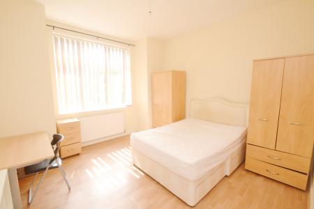 6 bedroom Terraced House to let in Upper Kent Road, Victoria Park, Manchester, M14