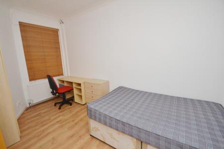 5 bedroom Terraced House to let in Standish Road, Fallowfield, Manchester, M14