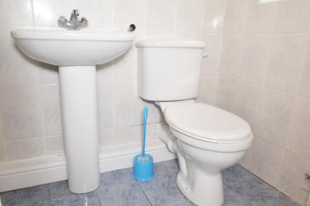 6 bedroom Terraced House to let in Chervil Close, Fallowfield, Manchester, M14