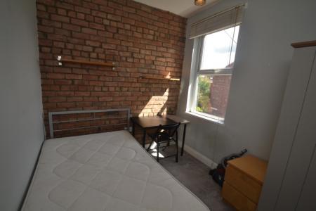 6 bedroom Terraced House to let in Old Moat Lane, Withington, Manchester, M20