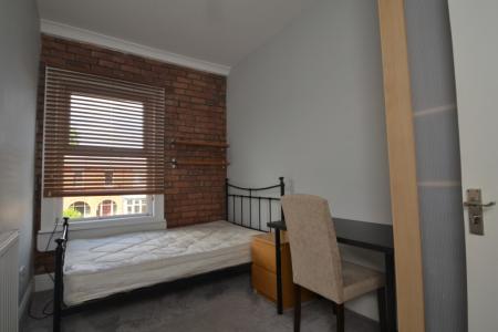 6 bedroom Terraced House to let in Old Moat Lane, Withington, Manchester, M20