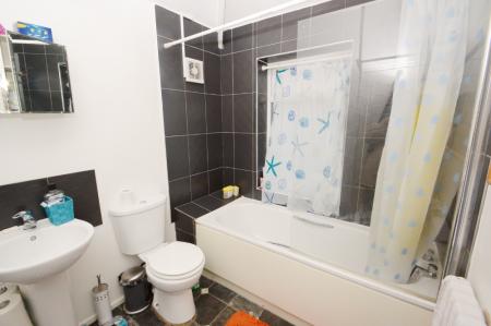 4 bedroom Terraced House to let in Amherst Road, Fallowfield, Manchester, M20