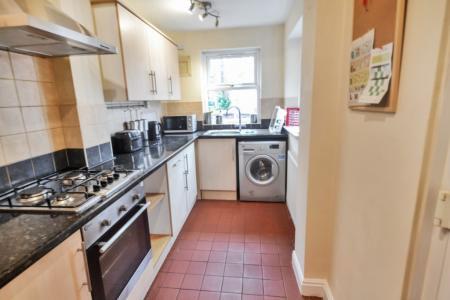4 bedroom Terraced House to let in Davenport Avenue, Withington, Manchester, M20