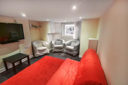 4 bedroom Terraced House to let in Davenport Avenue, Withington, Manchester, M20