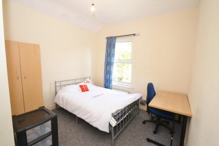 5 bedroom Terraced House to let in Cawdor road, Fallowfield, Manchester, M14