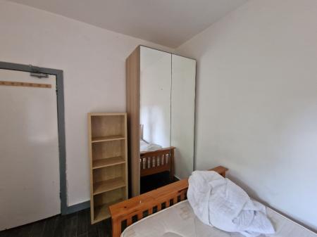 8 bedroom End of terrace house to let in Upper Lloyd Street, Rusholme, Manchester, M14